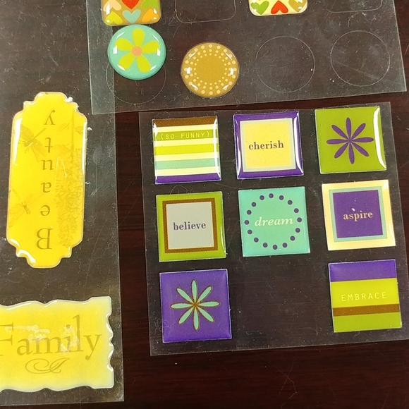 4/$15 🌻 Assorted Clear Epoxy Quote Stickers - Picture 3 of 5